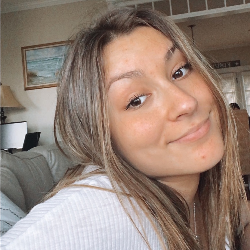 Meet your Posher, Emma